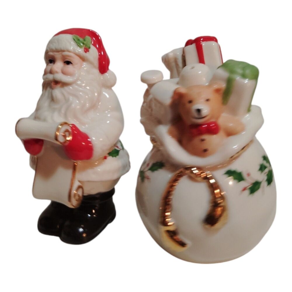 Lenox Holiday Santa W/List 4" Salt/PepperShaker Set